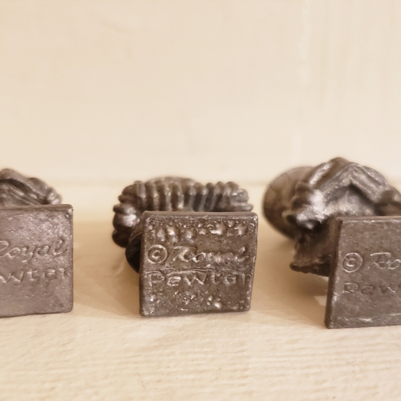 Royal Pewter Miniature Figurines Vintage Christmas Carolers Musician Holiday Dec - Picture 6 of 6